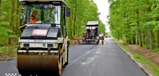 Z Minkowic Oławskich do Bystrzycy. Dobiega końca drugi etap przebudowy drogi powiatowej