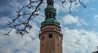 Zobacz wieżę ratuszową z przewodnikiem. Trwają zapisy