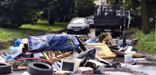 Pożar w taksówce odpadowej na Spacerowej