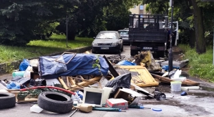 Pożar w taksówce odpadowej na Spacerowej