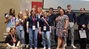 Sukces młodych pasjonatów historii w ogólnopolskim finale Ligii Planszówek IPN