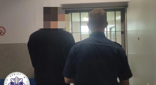 Brutalne zdarzenie w Jelczu-Laskowicach. 19-latek aresztowany i z zarzutami