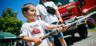 Pociąg Marzeń na oławskim rynku - serca mieszkańców dla Wrocławskiego Hospicjum dla Dzieci
