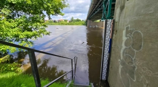 Odra w stanie wód wysokich. Za dwa dni ma się to zmienić