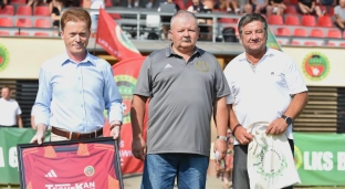 Jan Kownacki uhonorowany Srebrną Odznaką Honorową PZPN