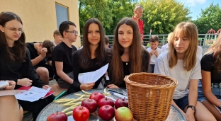 Kochanowski w cieniu lipy - literackie spotkanie w Jedynce