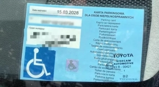 Zaparkowała na kopercie, użyła karty swojej koleżanki