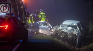 Tragedia pod Janikowem. Młody kierowca zginął na miejscu