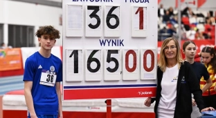 Młodzi lekkoatleci z powiatu oławskiego z medalami