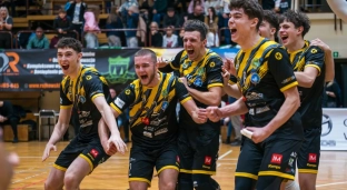 Mikołajkowe emocje z siatkarzami w Centrum Sportu i Rekreacji