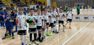 Młodzi piłkarze Błyskawicy Gać zdominowali Turniej Mikołajkowy