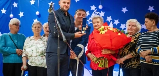 Bystrzycka Kalina ze Złotą Odznaką zasłużonych dla Województwa Dolnośląskiego