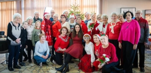 Świąteczny kiermasz Uniwersytetu Trzeciego Wieku w Oławie