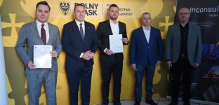 Sejmik Dolnego Śląska przyjął budżet. Fundusze na Trasę Mostową w Oławie