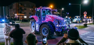 Świąteczna parada traktorów przyciągnęła tłumy