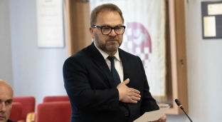 Nowe wynagrodzenie dla starosty. Jak głosowali radni?