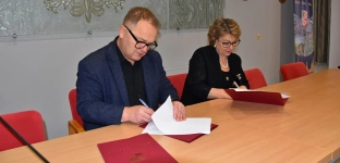 Nowe wyposażenie szkoleniowe i medyczne dla uczniów CKZiU