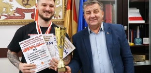 Trójbój siłowy: Wojciech Bylica wśród najlepszych w Polsce