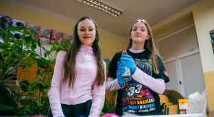 Jedynkowe granie dla WOŚP. Pierwsze puszki już zapełnione [ZDJĘCIA]