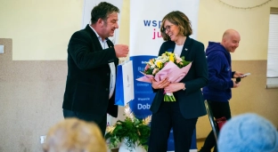 Magdalen Biejat w Bystrzycy. Rozmawiała z kobietami