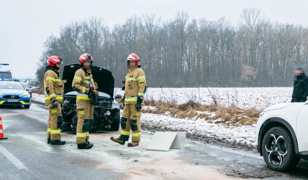 Niebezpieczny manewr mógł zakończyć się znacznie gorzej. Utrudnienia na trasie Oława - Jelcz-Laskowice
