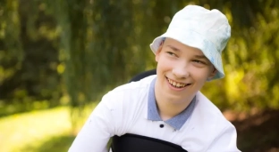 Oliwier walczy o sprawność. Każdy dzień to dla niego ogromny wysiłek