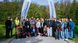 Dzień Ziemi w Oławie. Wspólnie posprzątali Park Miejski