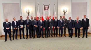 Prezydenckie wyróżnienie dla oławianina. Paweł Żelem doceniony za zasługi dla piłki nożnej