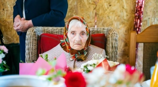 Wzruszający jubileusz pani Marii. 92-latka z Radłowic przeżyła Syberię [ZDJĘCIA]
