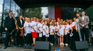 Nie musisz być zawodowym wokalistą. Dołącz do wyjątkowej muzycznej akcji