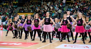 Akademia Cheerleaderek zaprasza na najlepsze zajęcia taneczne z pomponami oraz akrobatykę już od 1 września 2026!