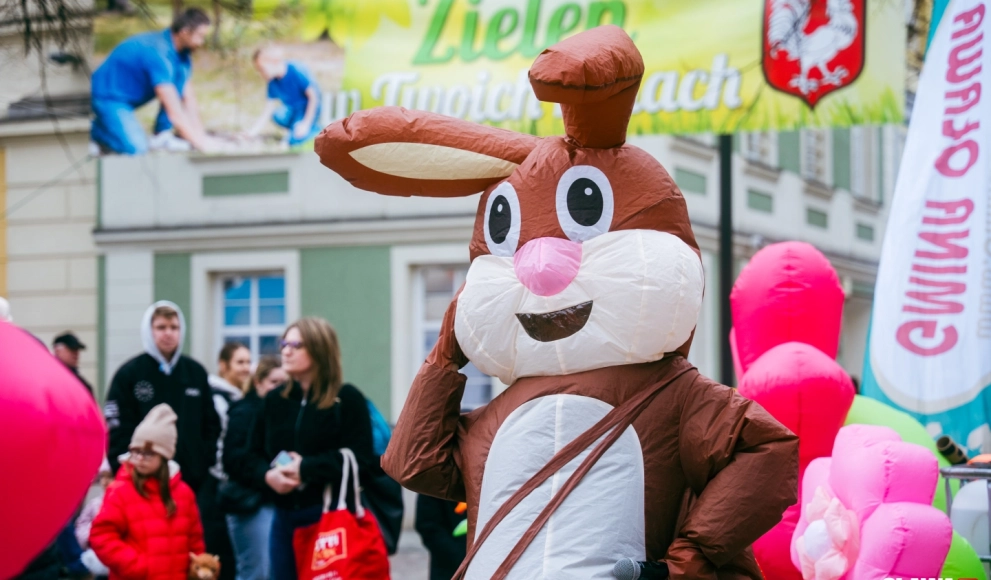Jarmark Wielkanocny w Oława wystartował. Rynek pełen smaków [ZDJĘCIA]