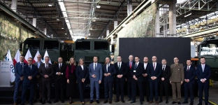 756 milionów złotych dla Jelcza. Podpisano umowę na budowę nowej fabryki