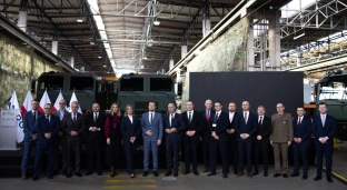 756 milionów złotych dla Jelcza. Podpisano umowę na budowę nowej fabryki