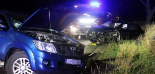 Czołówka niedaleko Dobrzykowic. Dwie osoby trafiły do szpitala