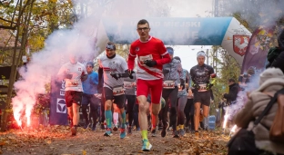 Bieg Niepodległości w Oławie. Sportowa rywalizacja i pomoc [ZDJĘCIA]