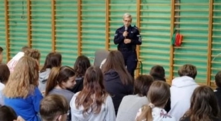 Policjanta z wizytą w szkole