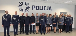 Ślubowanie nowych funkcjonariuszy i awanse w oławskiej komendzie