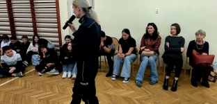 Jak radzić sobie z hejtem i przemocą?