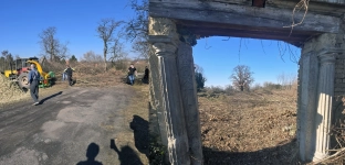 Mieszkańcy posprzątali zabytkowy cmentarz w Oleśnicy Małej