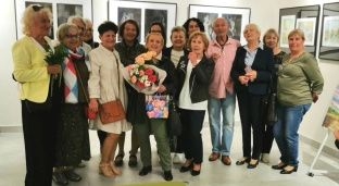 Sztuka bez metryki - malarska wystawa seniorów z OUTW w Galerii OKO