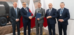 200 milionów złotych gwarancji dla spółki JELCZ. Wsparcie dla modernizacji armii