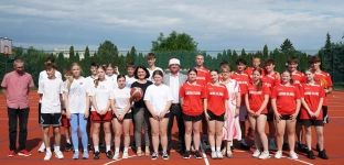 Od świątecznej prośby do sportowej rzeczywistości. Nowe boisko w Oławie