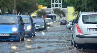 Odprowadzanie wód deszczowych z dróg i ulic