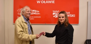 Pierwsi klienci Biura Paszportowego już z dokumentami!