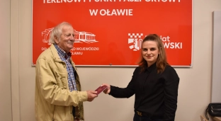 Pierwsi klienci Biura Paszportowego już z dokumentami!