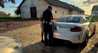 Znacznie przekroczył prędkość, zapłaci podwójny mandat i stracił prawo jazdy