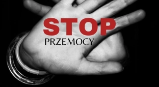 Nie pierwszy raz stosował przemoc wobec sowich rodziców. Teraz odpowie przed sądem