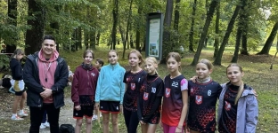 Sztafetowe biegi przełajowe otworzyły międzyszkolną rywalizację w Oławie