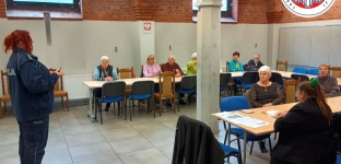 Pogadanka z seniorami o oszustwach i bezpieczeństwie